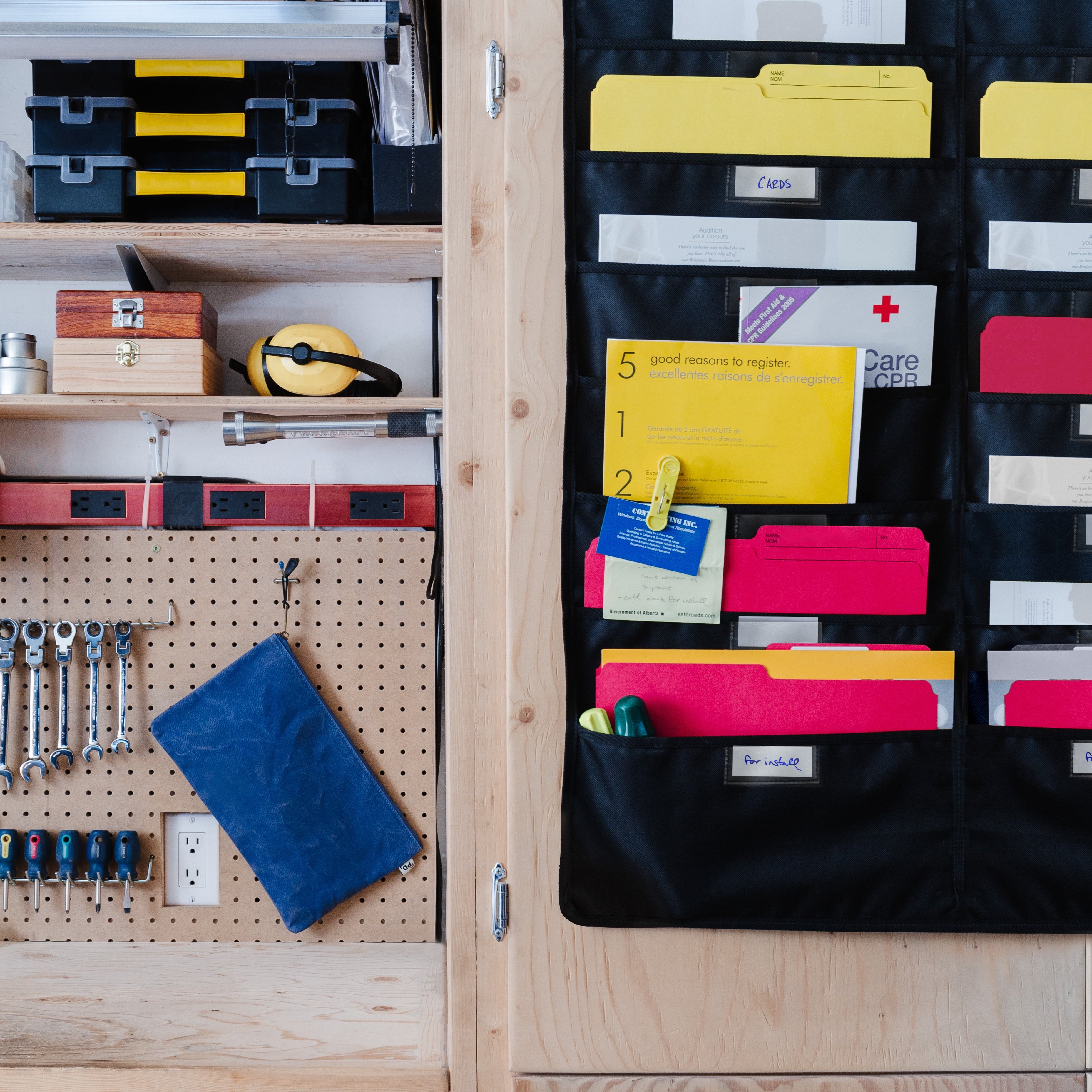 Hanging File Organizer | Black, Letter-Sized (20 Pockets - with Nametag) - Image 2